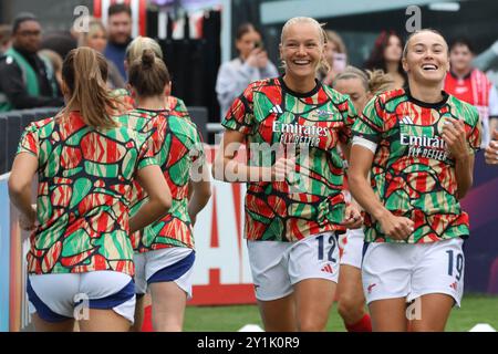 Borehamwood, Großbritannien. September 2024. Meadow Park, England, 7. September 2024: Ein lächelnder Frida Maanum (12 Arsenal) vor dem Spiel der UEFA Champions League Runde 1 zwischen Arsenal und Rosenborg im Meadow Park Stadium, Borehamwood, London, England am Samstag, 7. September 2024. (Bettina Weissensteiner/SPP) Credit: SPP Sport Pressefoto. /Alamy Live News Stockfoto