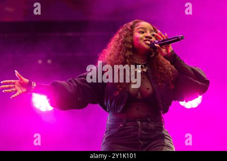 Sugababes treten beim 2024 BBC Radio 2 in the Park, Preston auf. Quelle: Craig Hawkhead/Alamy Live News Stockfoto