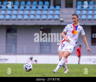 Bourgoin Jallieu, Frankreich. September 2024. Damaris Egurrola (13 Olympique Lyonnais) während des Freundschaftsspiels zwischen Olympique Lyonnais und Juventus FC im Stade Pierre Rajon in Bourgouin-Jallieu, Frankreich. (Pauline FIGUET/SPP) Credit: SPP Sport Press Photo. /Alamy Live News Stockfoto