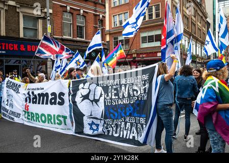 Nova Party vor der israelischen Botschaft in London organisiert von Stop the Hate Campaign, London, England, UK, 7. September 2024 Stockfoto