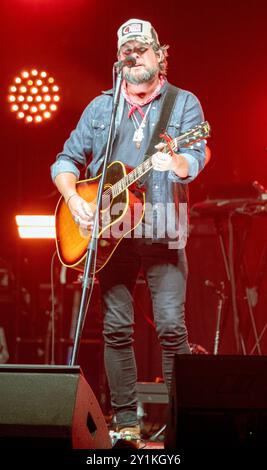 GAINESVILLE FL, USA. SEPTEMBER 2024. Zweimaliger Grammy Award-Gewinner Zach Williams live. Quelle: Bill Ragan/Alamy Live News Stockfoto