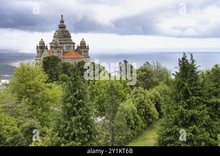 Blick auf das Heiligtum des Heiligen Herzens Jesu, die Kirche Santa Lucia, Viana do Castelo, Minho, Portugal, Europa Stockfoto