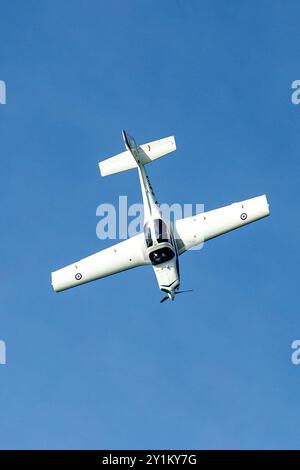 Portrush, Großbritannien. September 2024. 09/2024 Portrush Portrush Airshow 2024 die RAF Tutor ist ein leichtes, einmotoriges zweisitziges Trainingsflugzeug, das von der Royal Air Force für Grundflugtraining eingesetzt wird. Der von Grob Aircraft hergestellte G 115E Tutor ist bekannt für seine hervorragenden Handling-Eigenschaften, wodurch er sich ideal für das Unterrichten grundlegender Flugprinzipien eignet. Es wird auch für Flugerlebnisflüge und Kunstflugausstellungen verwendet. Quelle: Bonzo/Alamy Live News Stockfoto