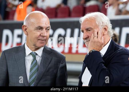 V.l. DFB-Praesident Bernd NEUENDORF und Rudi VOELLER VÖLLER GER, DFB Sportdirektor Nationalmannschaft Fussball Nations League Deutschland GER - Ungarn HUN 5-0 am 07.09.2024 in Düsseldorf, *** f l DFB-Präsident Bernd NEUENDORF und Rudi VOELLER VÖLLER GER, DFB-Sportdirektor Nationalmannschaft Fußball Nations League Deutschland GER Ungarn HUN 5 0 am 07 09 2024 in Düsseldorf, Stockfoto