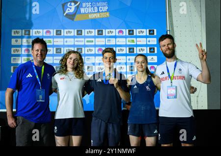 7. September 2024: Team Großbritannien mit Gold Toby ROBERTS und Erin MCNEICE beim IFSC Leads Climbing World Cup Koper 2024 am 7. September 2024 in Koper, Slowenien. (Kreditbild: © Rok Rakun/Pacific Press via ZUMA Press Wire) NUR REDAKTIONELLE VERWENDUNG! Nicht für kommerzielle ZWECKE! Stockfoto