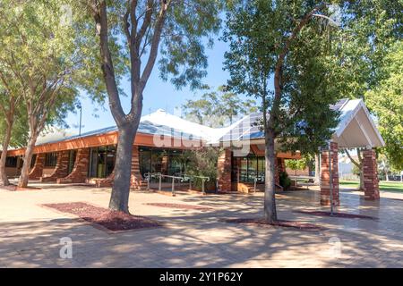 Alice Springs Town Council & Civic Centre, Todd Street, Alice Springs, Northern Territory, Australien Stockfoto