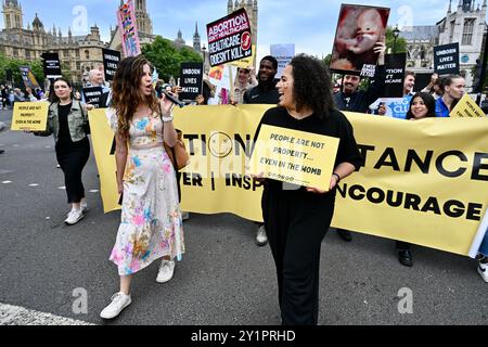 March for Life UK, March and Rally Uniting the Pro-Life Movement, Parliament Square, Westminster, London, UK Stockfoto