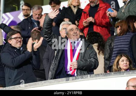 Florenz, Italien. Mai 2024. Fiorentinas Präsident Rocco Commisso während des Fußballspiels der UEFA Conference League zwischen Fiorentina und Brügge im Artemio Franchi-Stadion in Florenz, Italien - Donnerstag, den 2. Mai 2024. (Foto: Marco Bucco/LaPresse) Credit: LaPresse/Alamy Live News Stockfoto