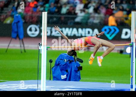 Zürich, Schweiz. September 2024. Zürich, Schweiz, 5. September 2024: Yaroslava Mahuchikh (UKR) während des Hochsprung Women Events in der Wanda Diamond League Weltklasse Zürich im Stadion Letzigrund in Zürich. (Daniela Porcelli/SPP) Credit: SPP Sport Press Photo. /Alamy Live News Stockfoto