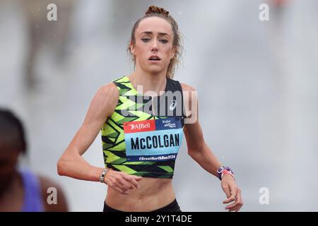 Eilish McColgan belegt den 5. Platz im Elite Women's Race beim AJ Bell Great North Run 2023 durch Newcastle upon Tyne, Gateshead und South Shields. Bilddatum: Sonntag, 8. September 2024. Stockfoto