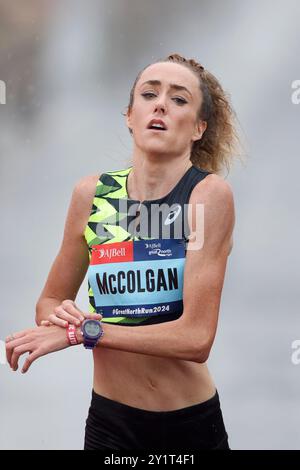 Eilish McColgan belegt den 5. Platz im Elite Women's Race beim AJ Bell Great North Run 2023 durch Newcastle upon Tyne, Gateshead und South Shields. Bilddatum: Sonntag, 8. September 2024. Stockfoto