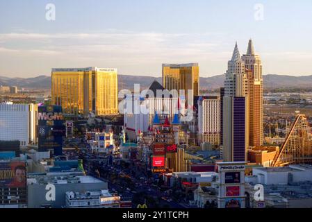 Las Vegas, Nevada, USA. April 2010. Blick von einem Hotel auf den Las Vegas Strip am Morgen Stockfoto