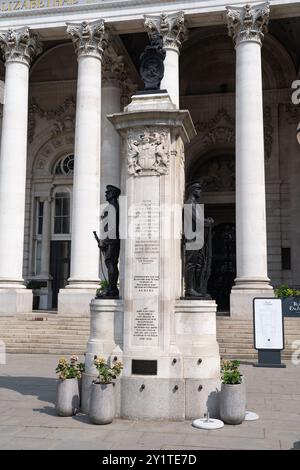 Das London Trupps war Memorial mit Bronzeskulpturen erinnert an die Männer von London, die im Ersten und Zweiten Weltkrieg kämpften Stockfoto
