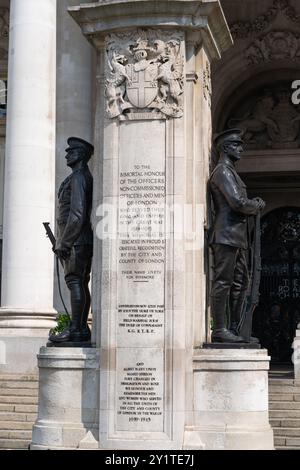 Das London Trupps war Memorial mit Bronzeskulpturen erinnert an die Männer von London, die im Ersten und Zweiten Weltkrieg kämpften Stockfoto