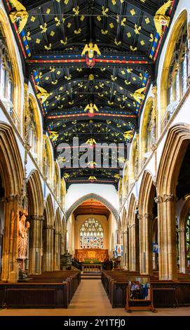 Die Taunton Minster Church of St Mary Magdalene hat eine spektakuläre Decke mit goldenen Engeln. Taunton, Somerset, England, Großbritannien. Stockfoto