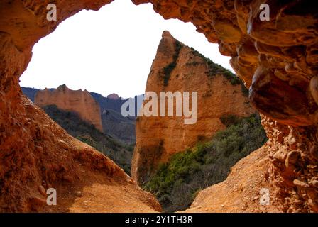 Las Medulas, Leon, Galicien, Spanien. Las Medulas. Bizarre Landschaft einer alten römischen Goldmine. März 2007 Stockfoto