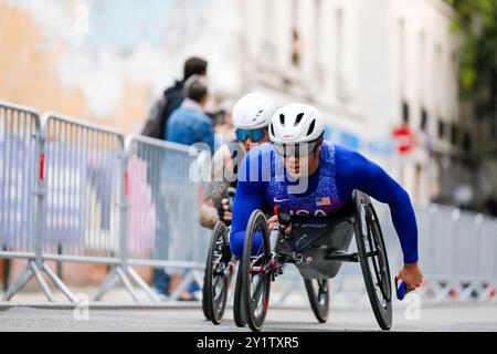 Paris, Frankreich. September 2024. ROMANCHUK Daniel während des T54 Männer-Marathons während der Paralympischen Sommerspiele 2024 in Paris. Quelle: Marco Ciccolella/Alamy Live News Stockfoto