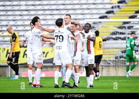 Lier, Belgien. September 2024. Robin Lauwers von Houtvenne feiert, nachdem er bei einem Fußballspiel zwischen K. Lierse S.K. (1b) und KFC Houtvenne (2. Amateur) in der sechsten Runde des Croky Cup Belgian Cup am Sonntag, den 08. September 2024, in Lier einen Treffer erzielte. BELGA FOTO TOM GOYVAERTS Credit: Belga Nachrichtenagentur/Alamy Live News Stockfoto