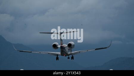 Privatjet landet am Flughafen Batumi Stockfoto