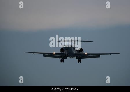 Privatjet landet am Flughafen Batumi Stockfoto