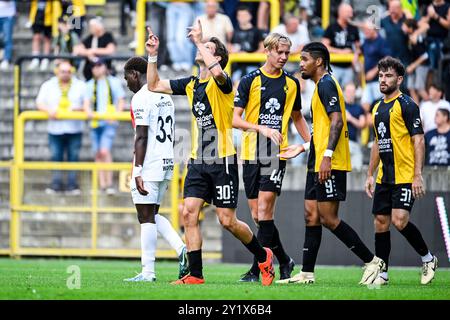 Lier, Belgien. September 2024. Lierse's Glenn Claes feiert nach einem Torschuss während eines Fußballspiels zwischen K. Lierse S.K. (1b) und KFC Houtvenne (2. Amateur), in der sechsten Runde des Croky Cup Belgian Cup, Sonntag, den 08. September 2024 in Lier. BELGA FOTO TOM GOYVAERTS Credit: Belga Nachrichtenagentur/Alamy Live News Stockfoto