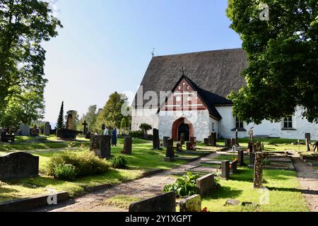 Michaeliskirche, Pernajan Pyhän Mikaelin kirkko, in Pernaja bei Loviisa in Südfinnland, August 2024 Stockfoto