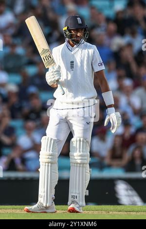 Shoaib Bashir von England während des 3. Rothesay Test Match Day Three England gegen Sri Lanka im Kia Oval, London, Großbritannien, 8. September 2024 (Foto: Mark Cosgrove/News Images) Stockfoto