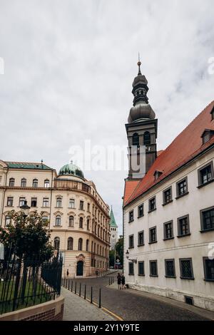 Bratislava, Slowakei - 7. August 2024: Das alte Stadtzentrum von Bratislava Stockfoto