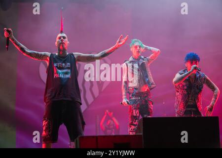 Theo (Matteo Botticini), Plant (Francesco Emanuele Clemente) e Fiks (Enrico Fonte) von La Sad Stockfoto