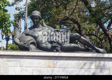 Das Parque Centenario Monument zum hundertjährigen Jubiläum der Unabhängigkeit im historischen Stadtzentrum von Guayaquil, Ecuador Stockfoto