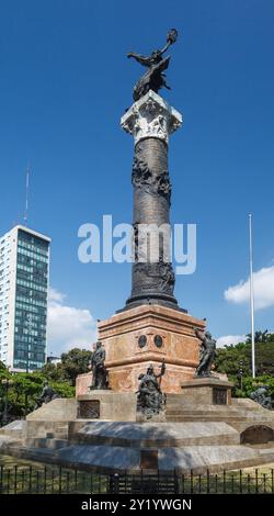 Das Parque Centenario Monument zum hundertjährigen Jubiläum der Unabhängigkeit im historischen Stadtzentrum von Guayaquil, Ecuador Stockfoto