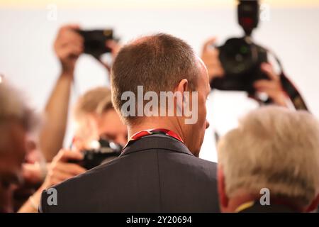 Friedrich Merz nachdenklich bis entschlossen Stockfoto