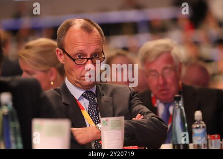 Friedrich Merz nachdenklich bis entschlossen Stockfoto