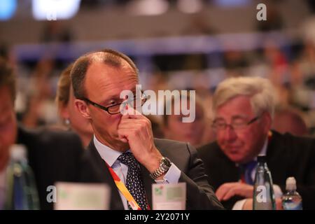 Friedrich Merz nachdenklich bis entschlossen Stockfoto