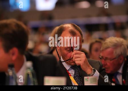 Friedrich Merz nachdenklich bis entschlossen Stockfoto