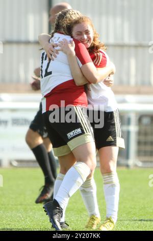 Woking FC Women gegen Abbey Rangers FC Women Southern Regional Womens Football League bei Kingfield Woking FC 8. September 2024 Stockfoto