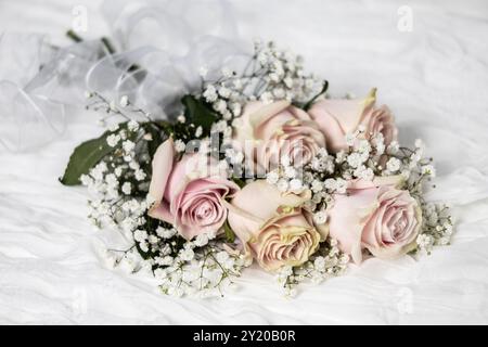 Rosa Rosen in einem Blumenstrauß Stockfoto