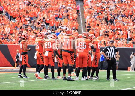 Cincinnati, Ohio, USA. September 2024. Cincinnati Bengals während des regulären Saisonspiels zwischen den New England Patriots und Cincinnati Bengals in Cincinnati, Ohio. JP Waldron/Cal Sport Media/Alamy Live News Stockfoto