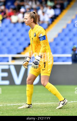 Cali, Kolumbien. September 2024. Torhüterin Femke Liefting aus den Niederlanden beim Spiel der Gruppe F FIFA U-20-Frauen-Weltmeisterschaft Kolumbien 2024 zwischen den Niederlanden und Nordkorea im Olympischen Pascual Guerrero Stadium in Cali am 08. September 2024. Foto: Alejandra Arango/DiaEsportivo/Alamy Live News Credit: DiaEsportivo/Alamy Live News Stockfoto