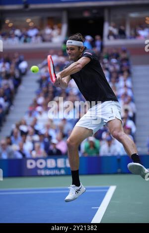 New York, USA. September 2024. US OPEN 2024 Männer Singles Final Sinner Jannik (ITA) V Fritz Taylor (USA) Gewinner Sinner Jannik (ITA) Credit: MB Media Solutions/Alamy Live News Credit: MB Media Solutions/Alamy Live News Stockfoto