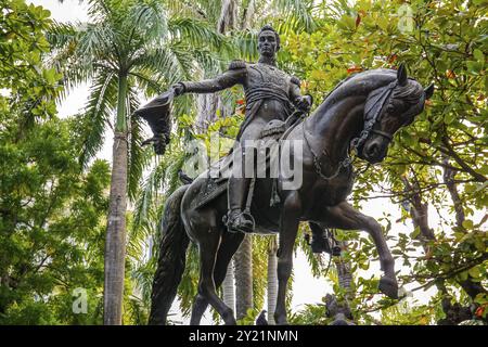 Statue Simon Bolivar am Bolivar-Platz, Altstadt von Cartagena, Kolumbien, Südamerika Stockfoto