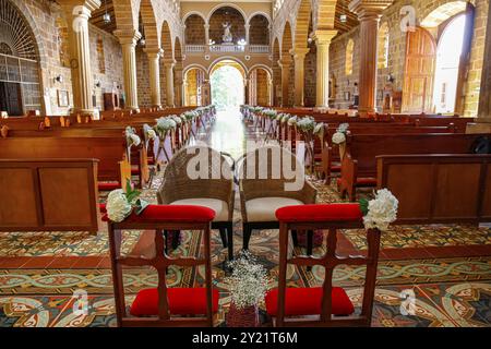 Kathedrale der Unbefleckten Empfängnis im Inneren der Kolonialzeit, Barichara, Kolumbien, Südamerika Stockfoto