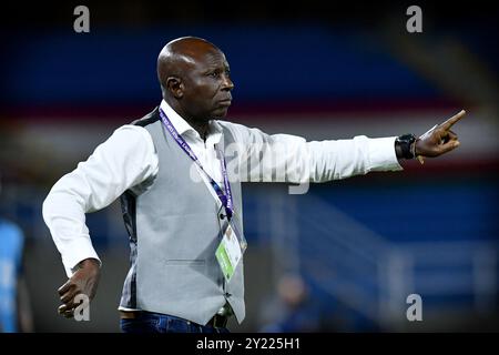 Cali, Kolumbien. September 2024. Yusif Basigi Cheftrainer Ghanas, beim Spiel der Gruppe F FIFA U-20-Frauen-Weltmeisterschaft Kolumbien 2024 zwischen Neuseeland und Ghana im Olympischen Pascual Guerrero Stadium in Cali am 8. September 2024. Foto: Alejandra Arango/DiaEsportivo/Alamy Live News Credit: DiaEsportivo/Alamy Live News Stockfoto