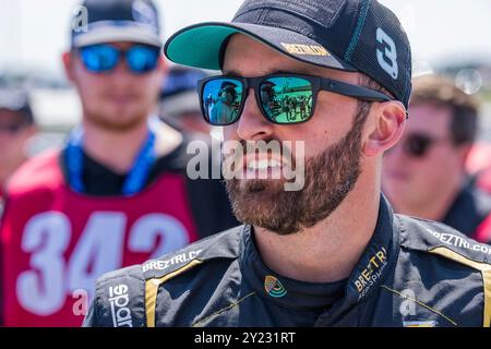 Hampton, GA, USA. September 2024. Der Fahrer der NASCAR Cup Series, AUSTIN DILLON (3), wird den Fans vor dem Quaker State 400 vorgestellt, der auf dem Atlanta Motor Speeway in Hampton, GA, erhältlich ist. (Kreditbild: © Walter G. Arce Sr./ASP via ZUMA Press Wire) NUR REDAKTIONELLE VERWENDUNG! Nicht für kommerzielle ZWECKE! Quelle: ZUMA Press, Inc./Alamy Live News Stockfoto