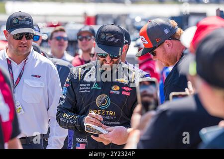 Hampton, GA, USA. September 2024. Der Fahrer der NASCAR Cup Series, AUSTIN DILLON (3), wird den Fans vor dem Quaker State 400 vorgestellt, der auf dem Atlanta Motor Speeway in Hampton, GA, erhältlich ist. (Kreditbild: © Walter G. Arce Sr./ASP via ZUMA Press Wire) NUR REDAKTIONELLE VERWENDUNG! Nicht für kommerzielle ZWECKE! Quelle: ZUMA Press, Inc./Alamy Live News Stockfoto