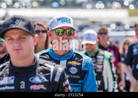 Hampton, GA, USA. September 2024. Der Fahrer der NASCAR Cup Series, ROSS CHASTAIN (1), wird den Fans vor dem Quaker State 400 vorgestellt, der auf dem Atlanta Motor Speeway in Hampton, GA, erhältlich ist. (Kreditbild: © Walter G. Arce Sr./ASP via ZUMA Press Wire) NUR REDAKTIONELLE VERWENDUNG! Nicht für kommerzielle ZWECKE! Quelle: ZUMA Press, Inc./Alamy Live News Stockfoto