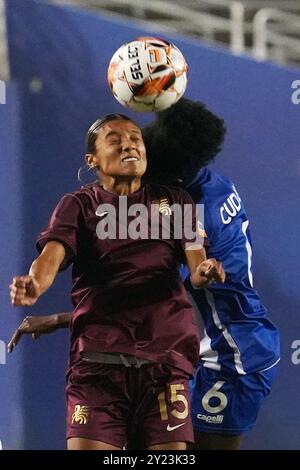 Dallas, Texas, USA. September 2024. Samantha Meza #15 von Dallas Trinity FC kämpft um den Kopf während des USL Super League Spiels zwischen Dallas Trinity FC und DC Power FC im Cotton Bowl. Endstand Dallas Trinity FC 1:1 DC Power FC. (Kreditbild: © Javier Vicencio/eyepix via ZUMA Press Wire) NUR REDAKTIONELLE VERWENDUNG! Nicht für kommerzielle ZWECKE! Stockfoto