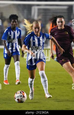 Dallas, Texas, USA. September 2024. Anna Bagley #2 treibt den Ball beim USL Super League Spiel zwischen Dallas Trinity FC und DC Power FC im Cotton Bowl nach vorne. Endstand Dallas Trinity FC 1:1 DC Power FC. (Kreditbild: © Javier Vicencio/eyepix via ZUMA Press Wire) NUR REDAKTIONELLE VERWENDUNG! Nicht für kommerzielle ZWECKE! Stockfoto