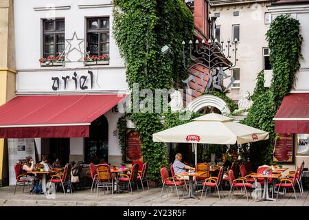 Restaurant in der mittelalterlichen Stadt Kazimierz, historisches Zentrum der Juden, Krakau, Polen, Osteuropa Stockfoto