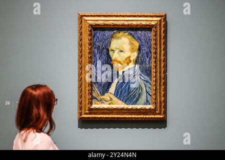 National Gallery, London, Großbritannien. September 2024. Selbstporträt 1889 Öl auf Leinwand die erste Ausstellung der National Gallery widmet sich Vincent van Gogh (1853-1890) und wird die erste überhaupt sein, die sich auf die fantasievollen Veränderungen des Künstlers konzentriert. Mit über 50 Werken mit Leihgaben aus Museen und privaten Sammlungen weltweit.14. September 2024 - 19. Januar 2025.Paul Quezada-Neiman/Alamy Live News ff Credit: Paul Quezada-Neiman/Alamy Live News Stockfoto